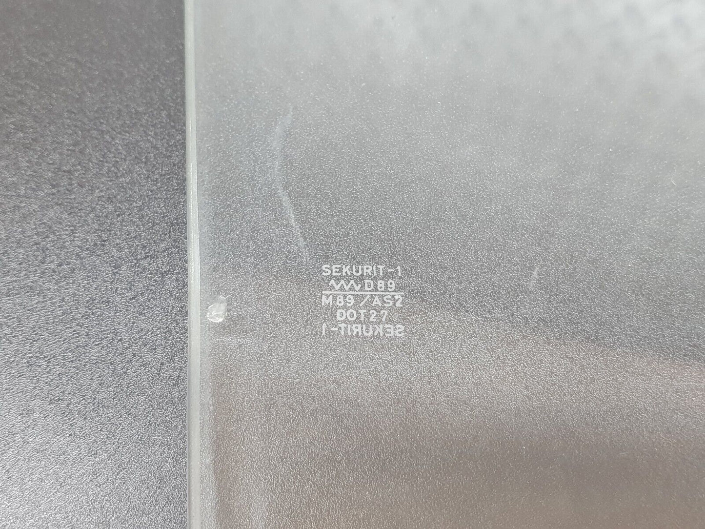 43219 Mercedes-Benz W108 280SE Front Left Door Window Glass