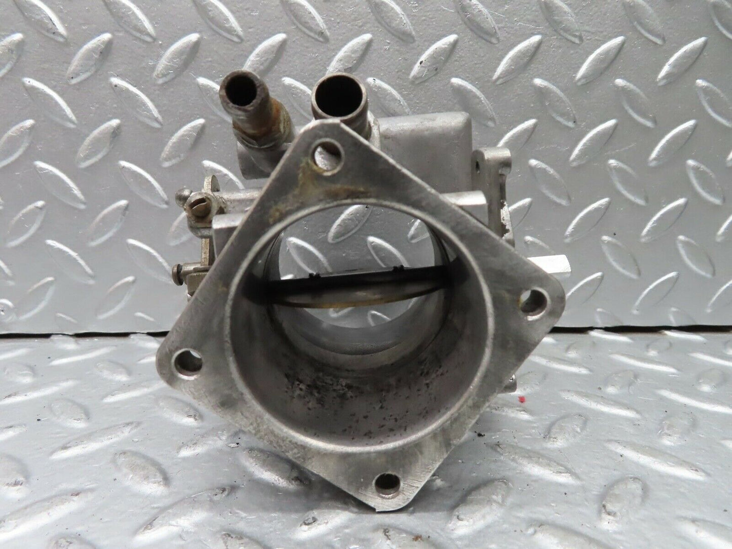 20880 Mercedes-Benz W114 250CE Coupe Throttle Body Valve