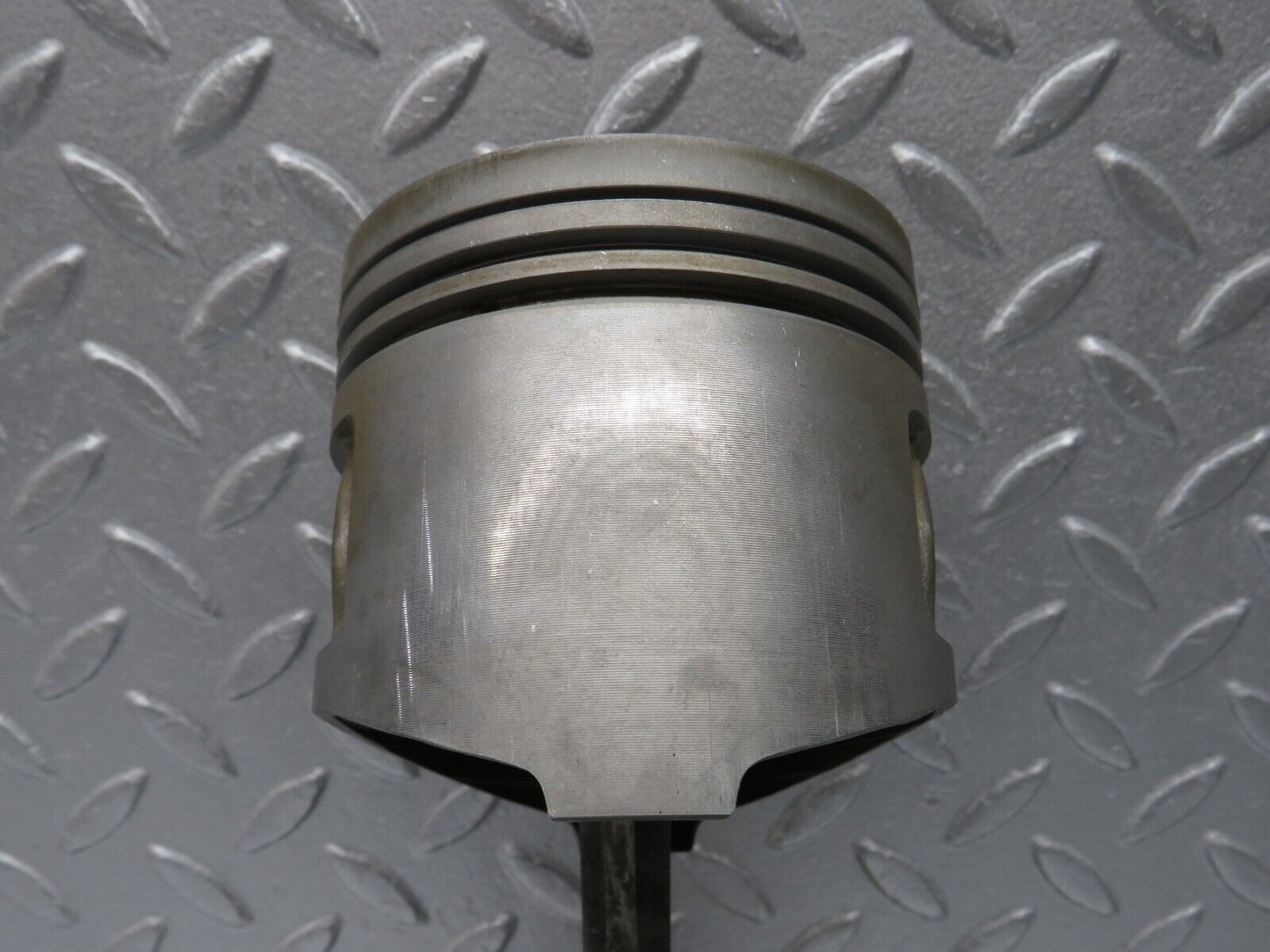 40022 Mercedes-Benz R107 350SL Piston With Connecting Rod 92.00mm