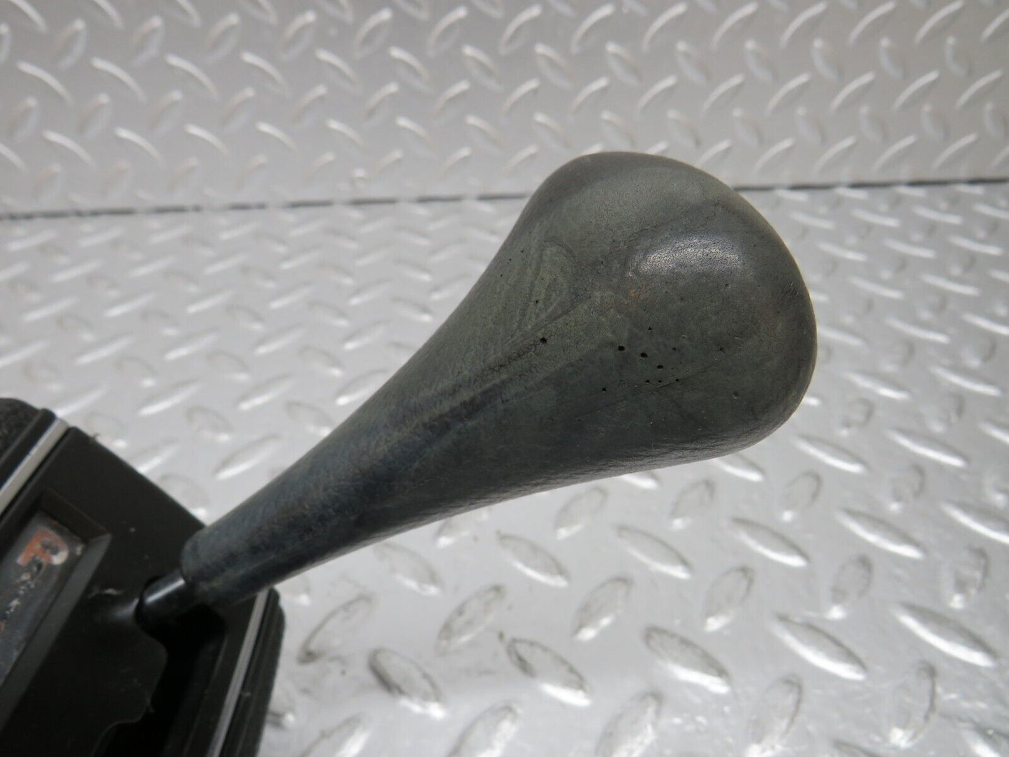 0760 Mercedes-Benz C107 350SLC Coupe Automatic Gear Shift Selector