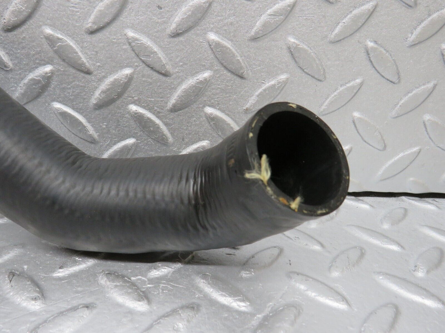 38569 Mercedes-Benz R129 280SL Coupe Radiator Lower Hose Pipe 1295012482