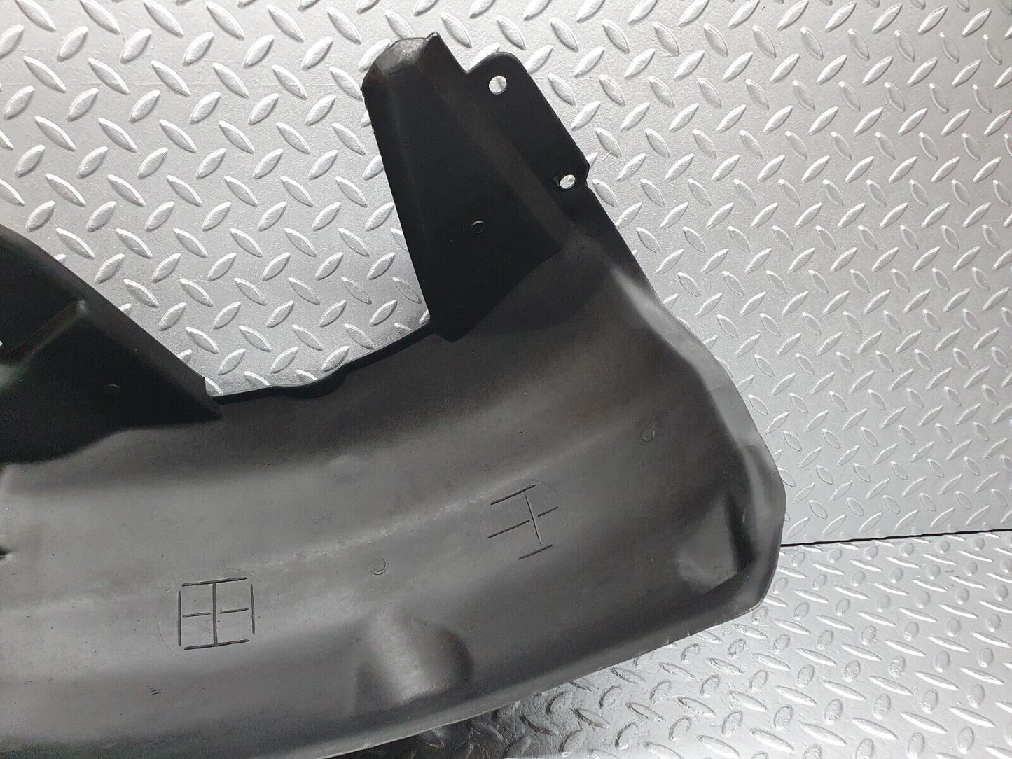 41929 Mercedes-Benz W202 C200 Rear Left Inner Fender Splash Guard 2026983730
