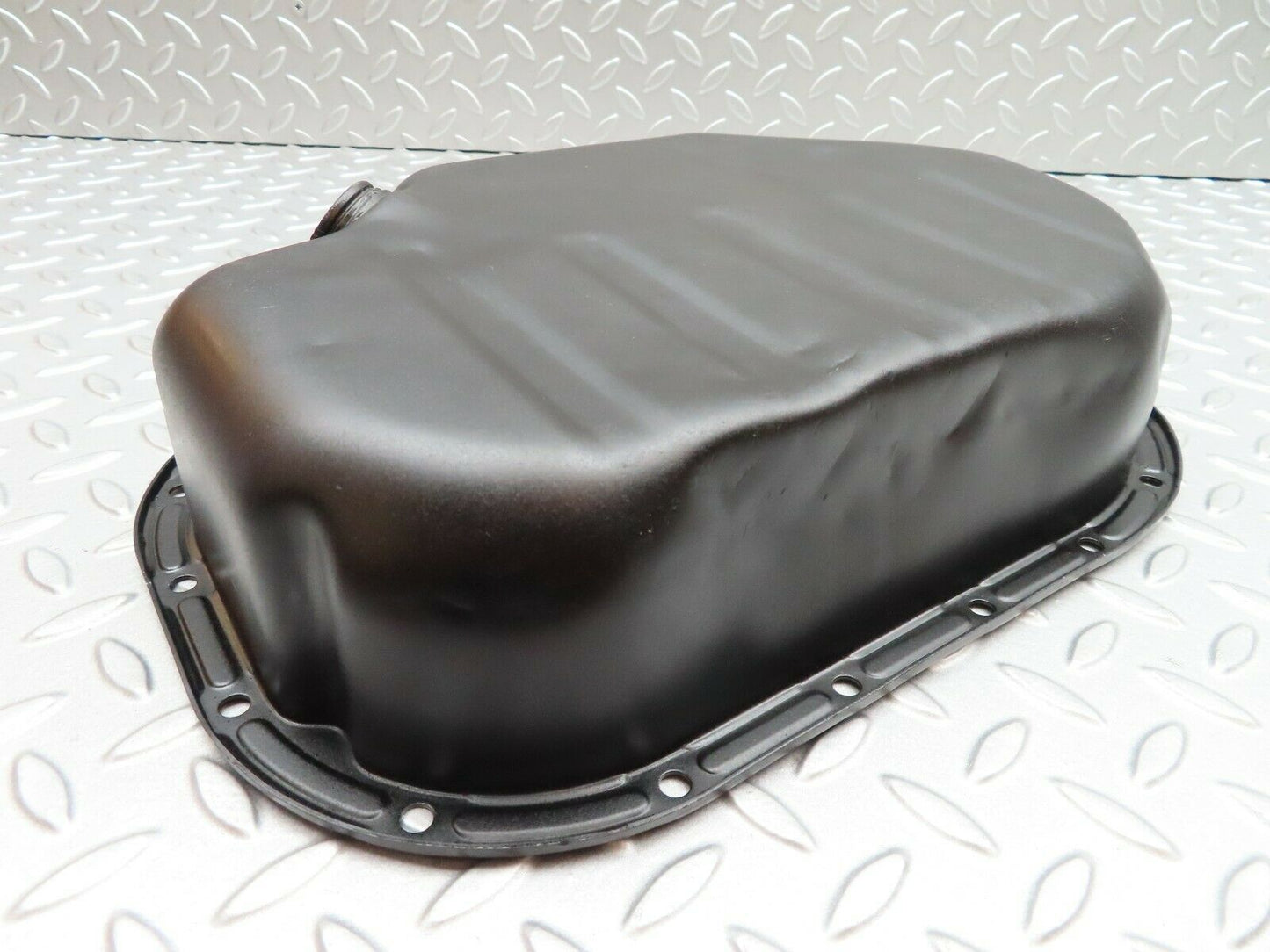 4891 Mercedes-Benz W114 280CE Coupe Oil Sump