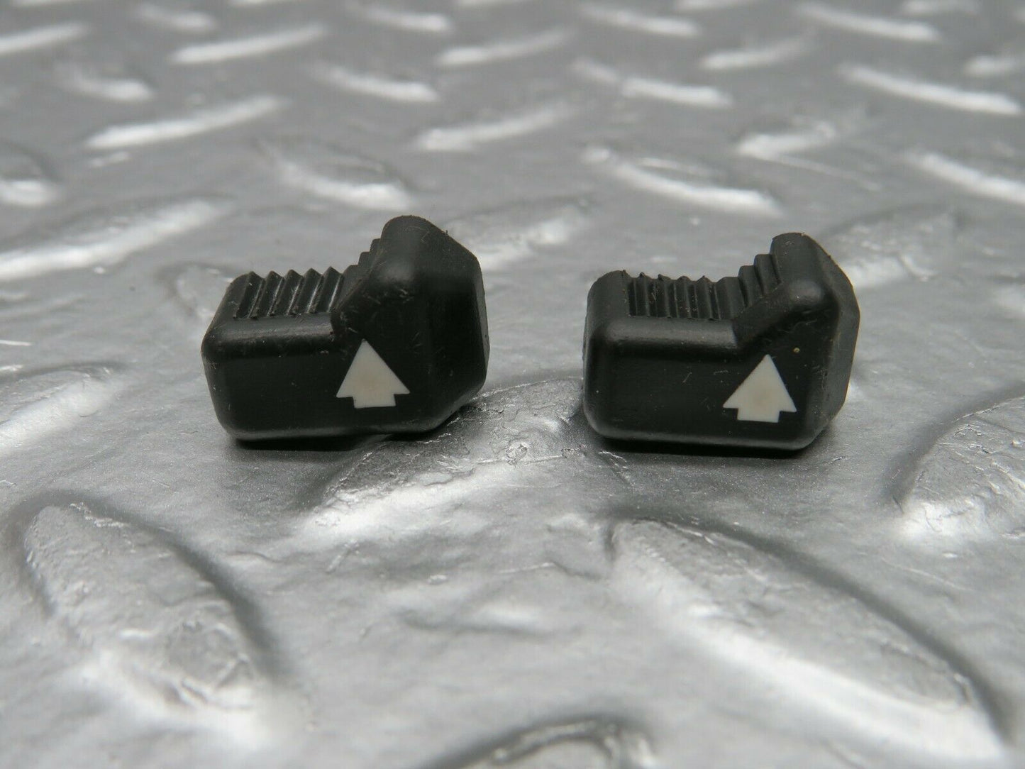 22309 Mercedes-Benz S123 280TE Wagon Heater Control Knob Set