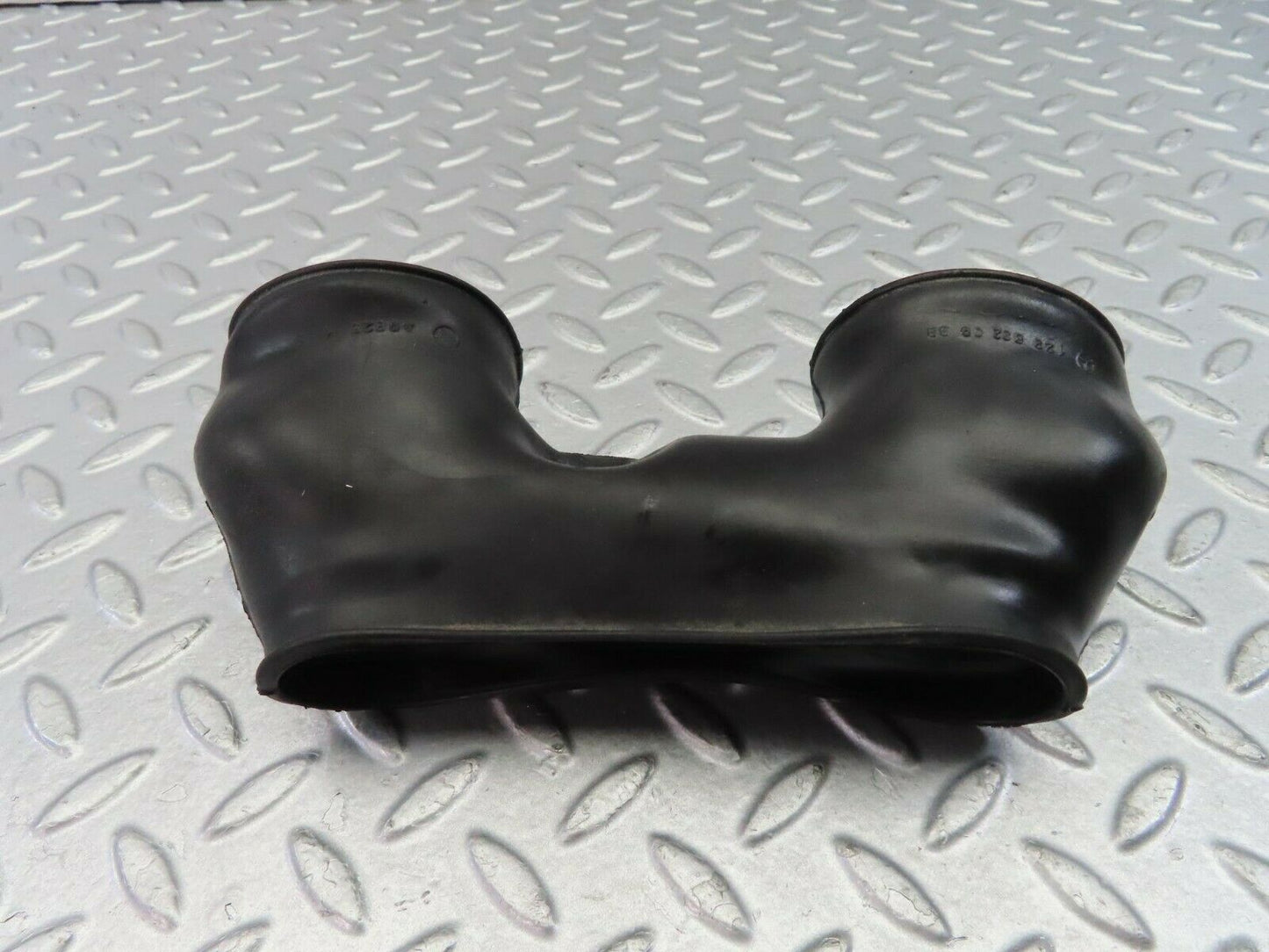 9120 Mercedes-Benz W123 Air Duct Hose Rubber 1238320988
