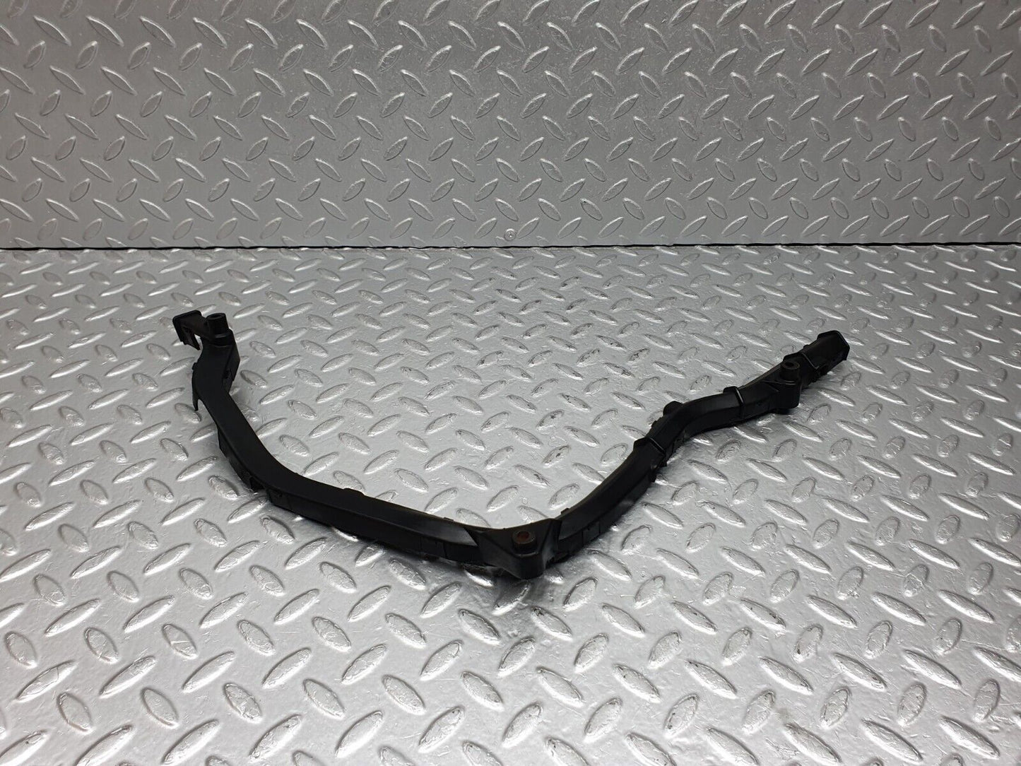 41070 Mercedes-Benz W126 300SE Engine Wire Bracket Holder 1031590213