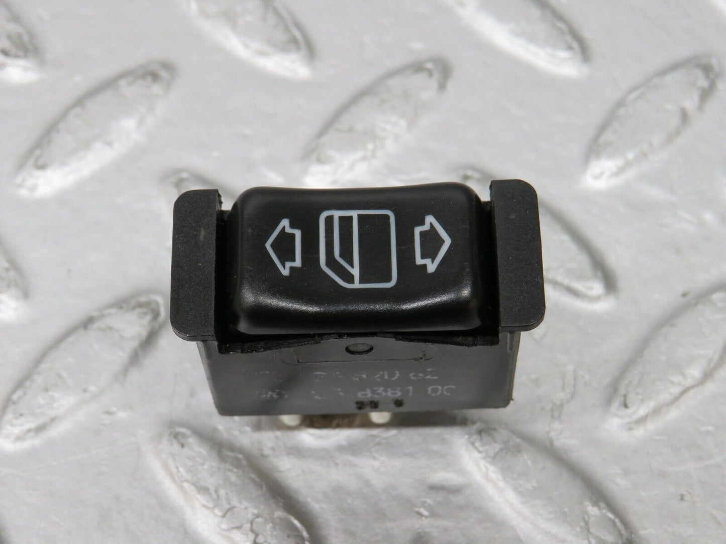 36716 Mercedes-Benz W201 190E Electric Window Switch Left Side 1268206210