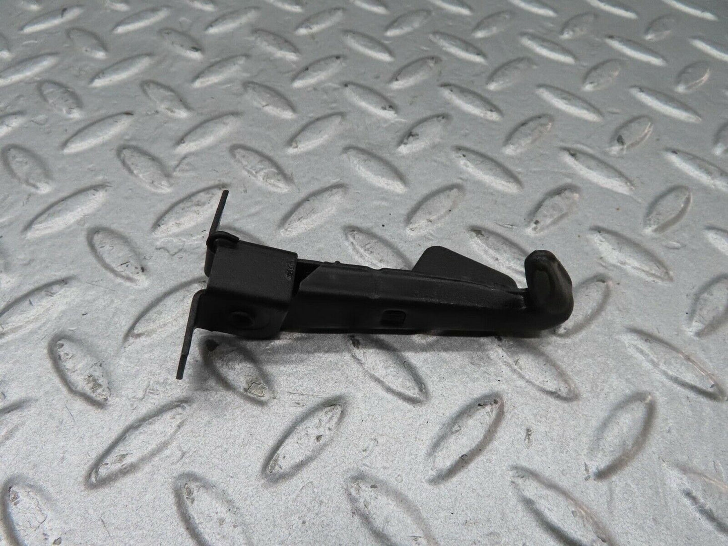14293 Mercedes-Benz C107 280 SLC Bonnet Safety Latch