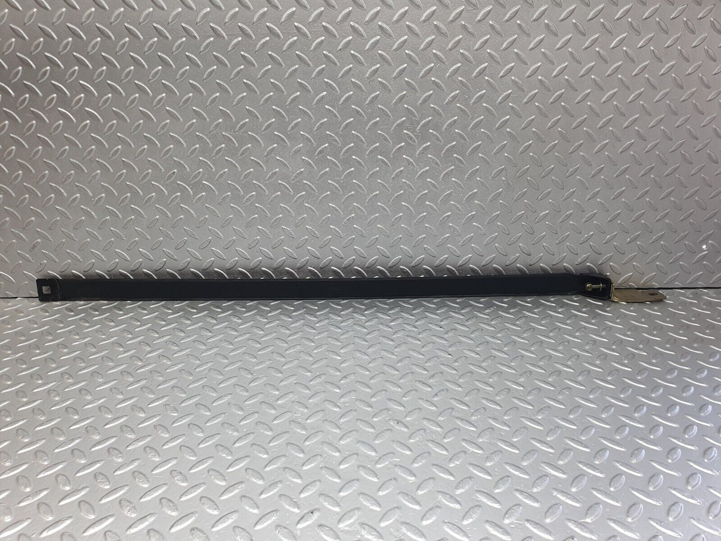 42912 Mercedes-Benz W201 190 2.0L Fuel Tank Tightening Strap 2014700040