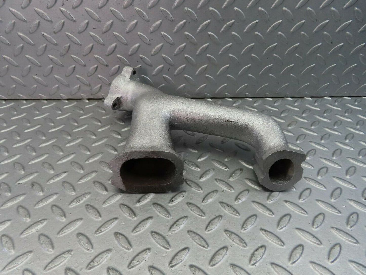9089 Mercedes-Benz W111 Exhaust Manifold 1271420702