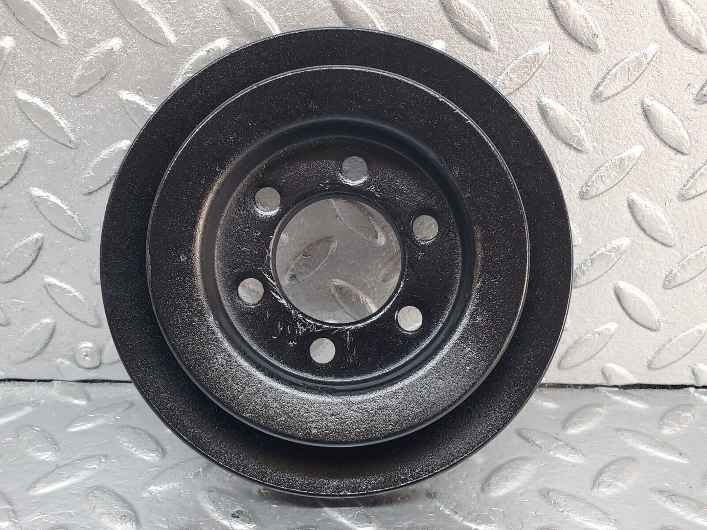 45421 Mercedes-Benz 280E M110.983 Crankshaft Pulley 1100320904