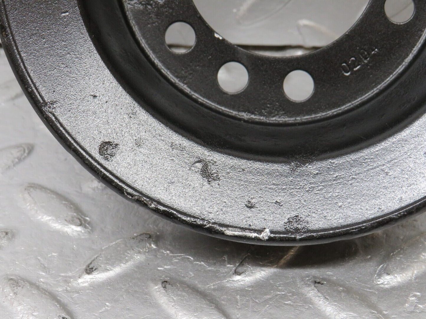38923 Mercedes-Benz W201 190E Crankshaft Pulley 6030320204
