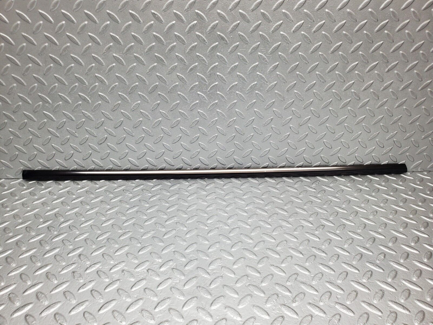 46978 Mercedes-Benz R129 320SL Coupe Left Door Window Moulding Trim