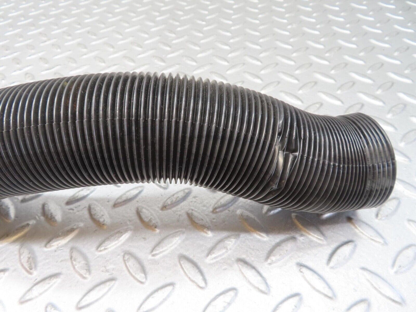 13441 Mercedes-Benz W123 200 Heater Pipe Air Pipe Right Side