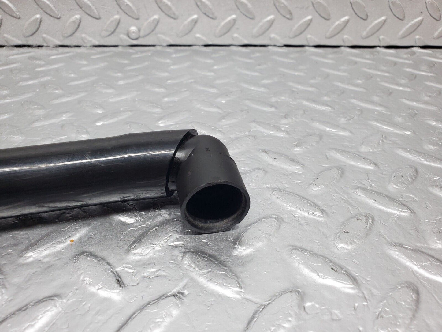 45447 Mercedes-Benz 280E M110.988 Engine Oil Return Hose Pipe