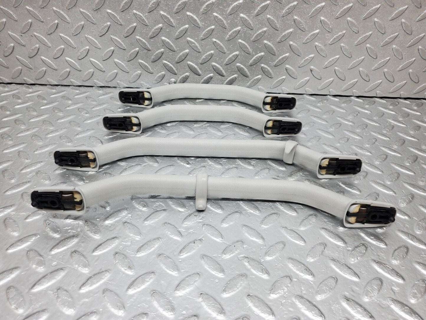 44822 Mercedes-Benz W124 220E Interior Roof Grab Handle Set Grey
