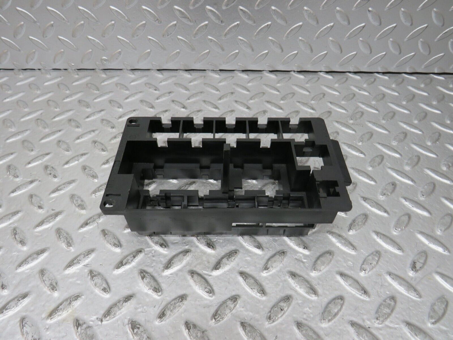 27589 Mercedes-Benz S124 300TE Wagon Fuse Relay Holder Bracket 1245450140