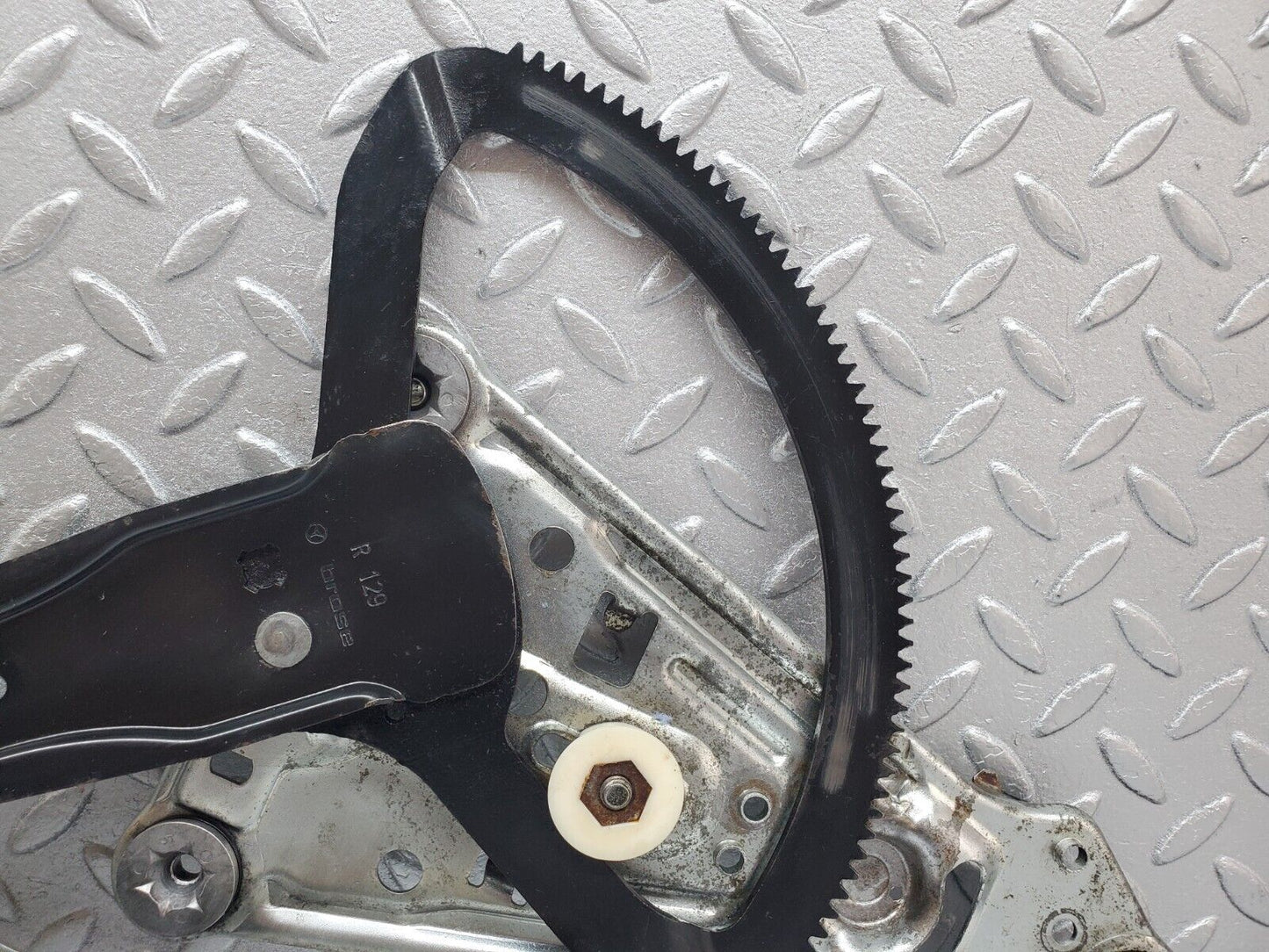 45246 Mercedes-Benz R129 300SL Coupe Power Window Regulator Left Side