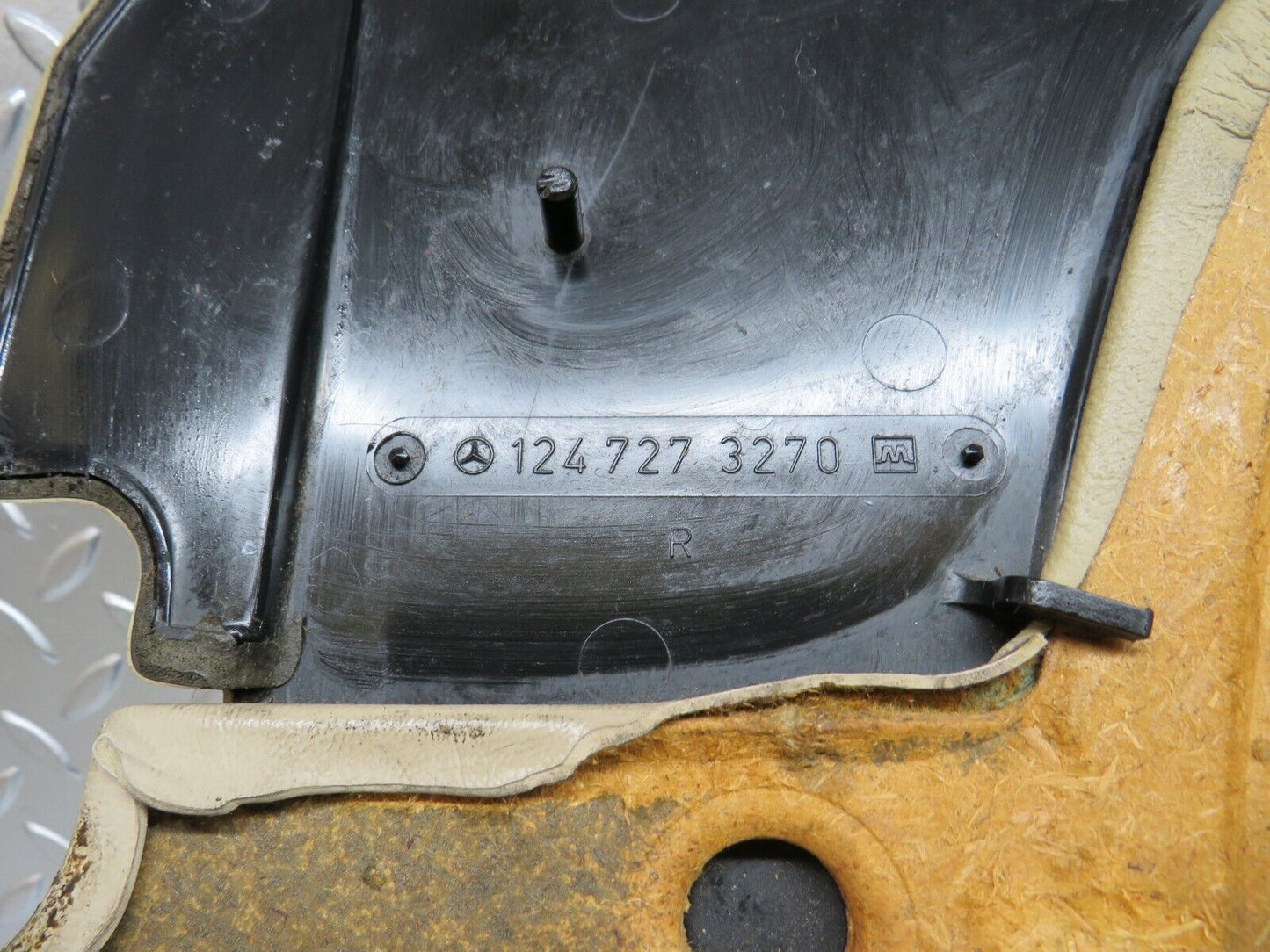 28944 Mercedes-Benz C124 320CE Front Right Door Card Beige 1247273270