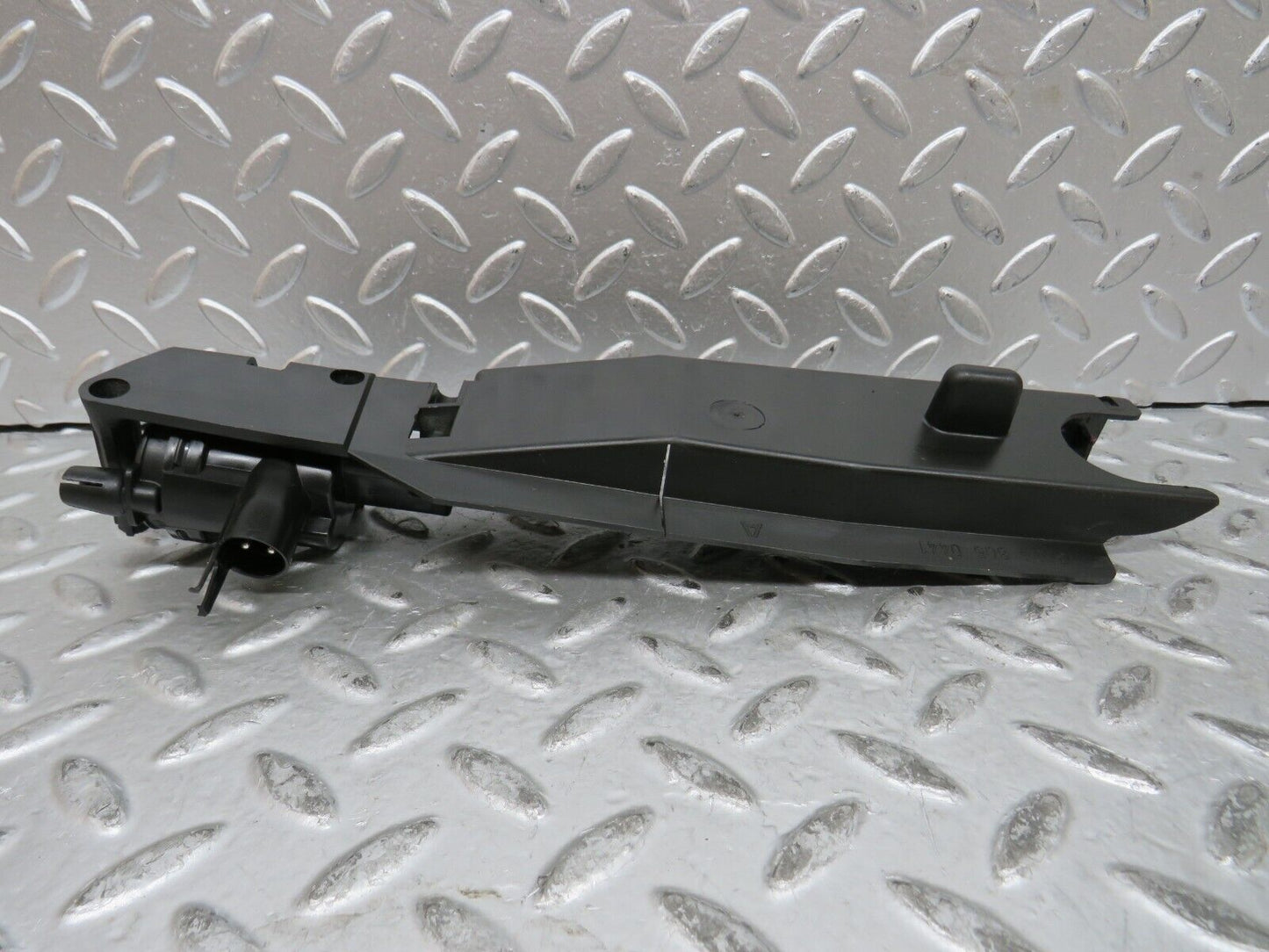 29108 Mercedes-Benz C124 320CE Coupe Trunk Lock Vacuum Actuator 1248050441