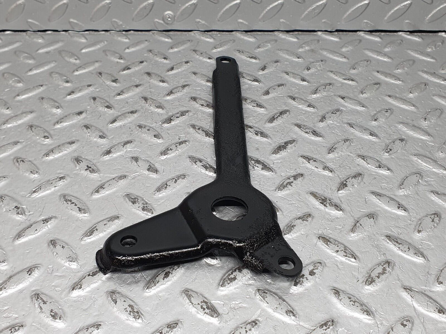 41230 Mercedes-Benz W126 300SE Belt Tensioner Bracket 1032021240