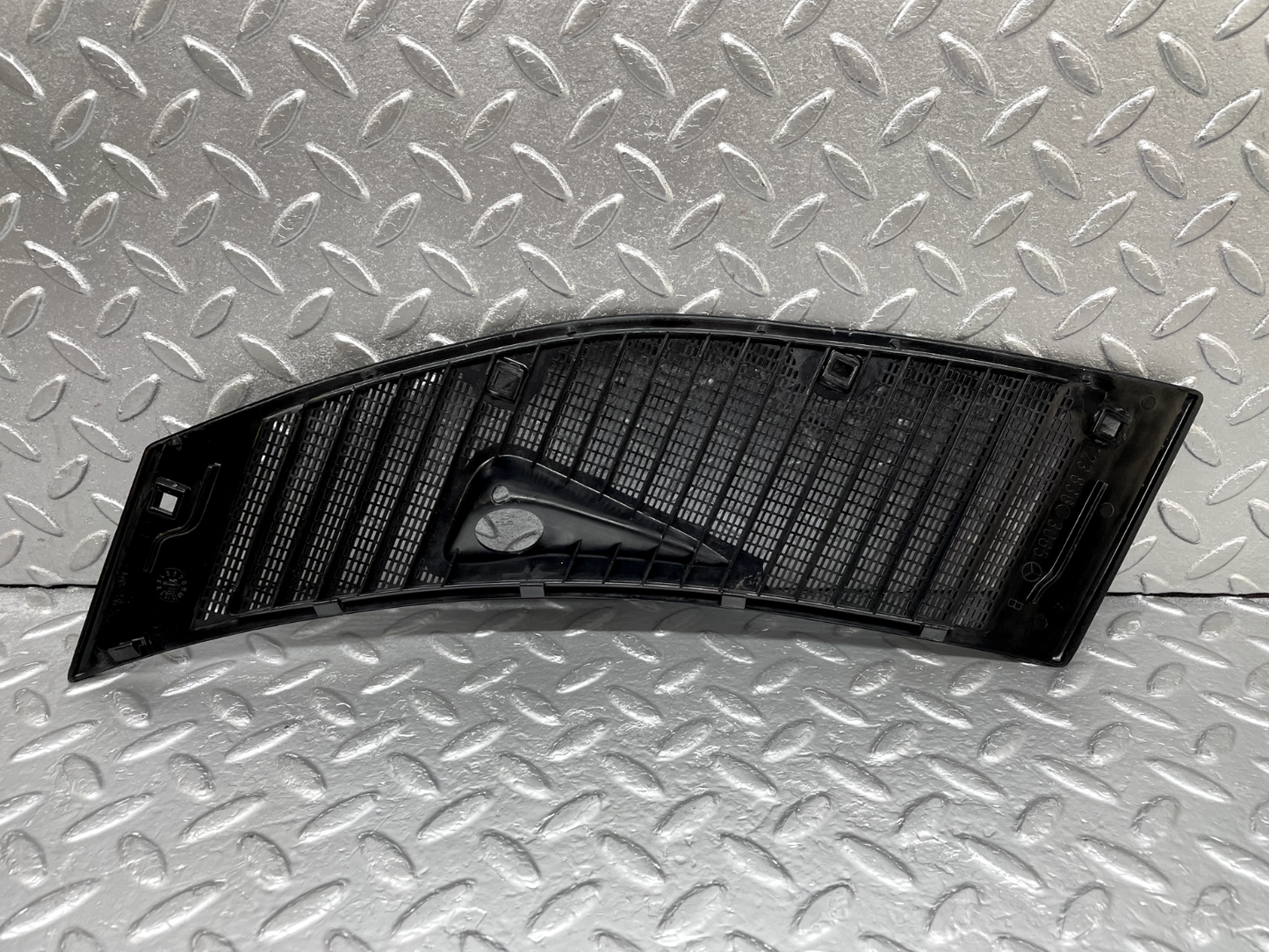 44275 Mercedes-Benz W123 280E Air Intake Grill Right Side 1238363065