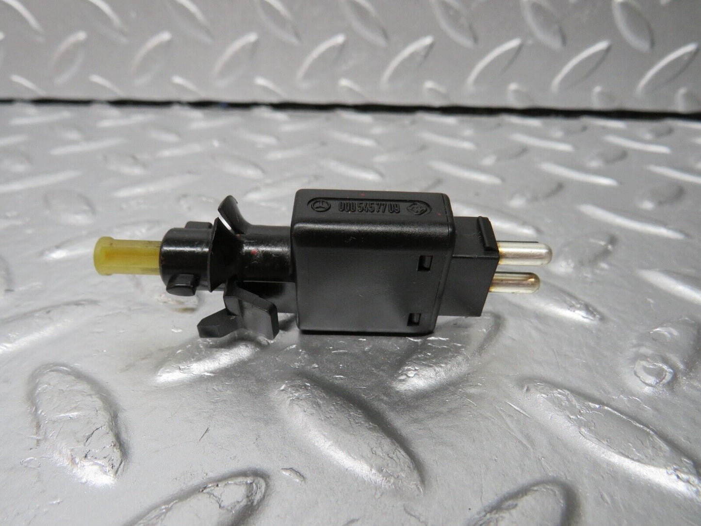 34058 Mercedes-Benz W124 260E Brake Light Switch 0005457709
