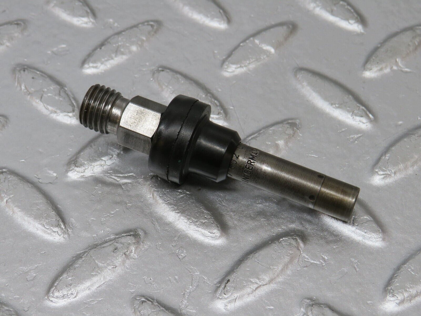 33686 Mercedes-Benz W201 190E 2.0L Fuel Injector Bosch 0437502010