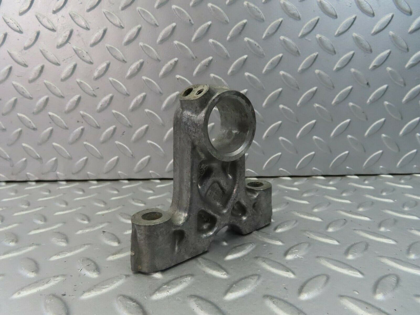 8950 Mercedes-Benz W108 Camshaft Tower Bearing 1800515110