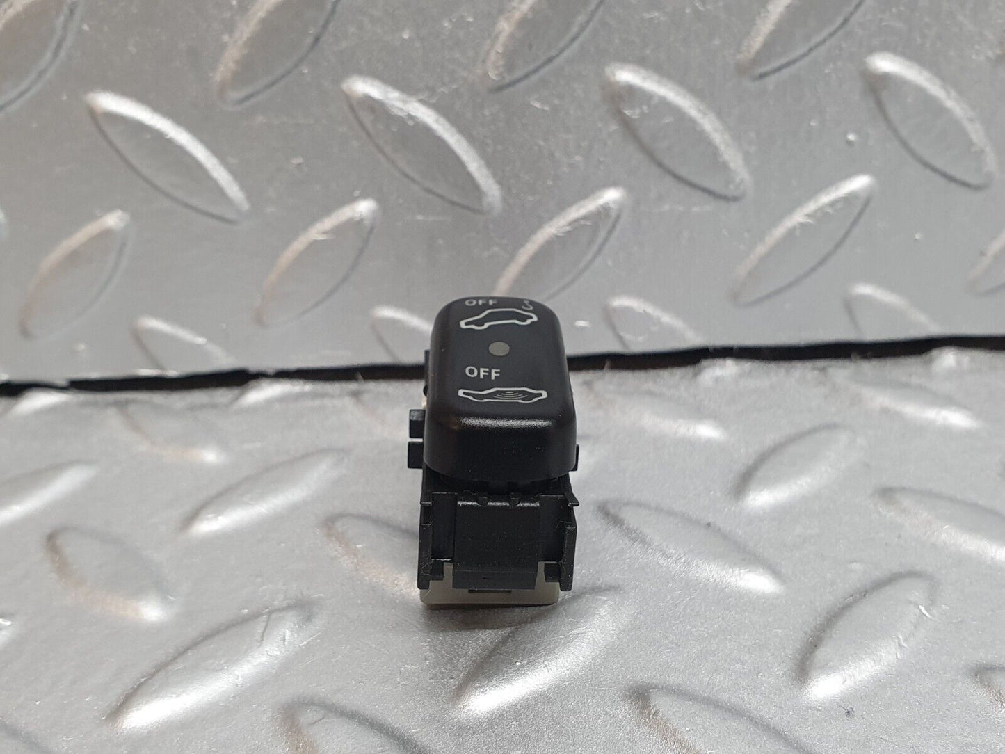 42049 Mercedes-Benz W202 C200 Towing Alarm Switch 2108201710