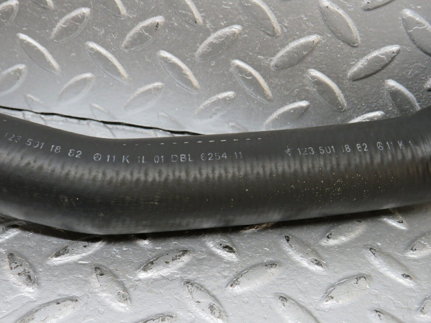 40577 Mercedes-Benz W123 300D Radiator Hose Pipe 1235011882
