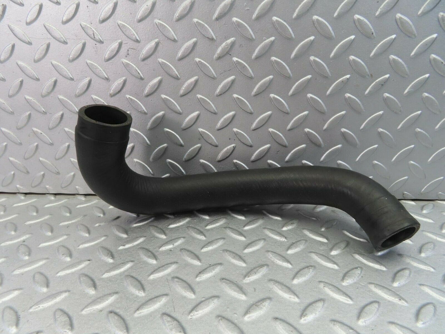 8533 Mercedes-Benz W110 Radiator Hose 1105010482