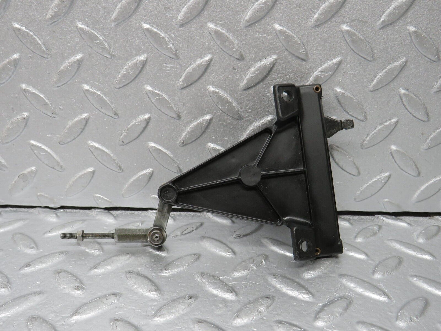 39124 Mercedes-Benz R107 500SL Coupe Heater Box Vacuum Actuator