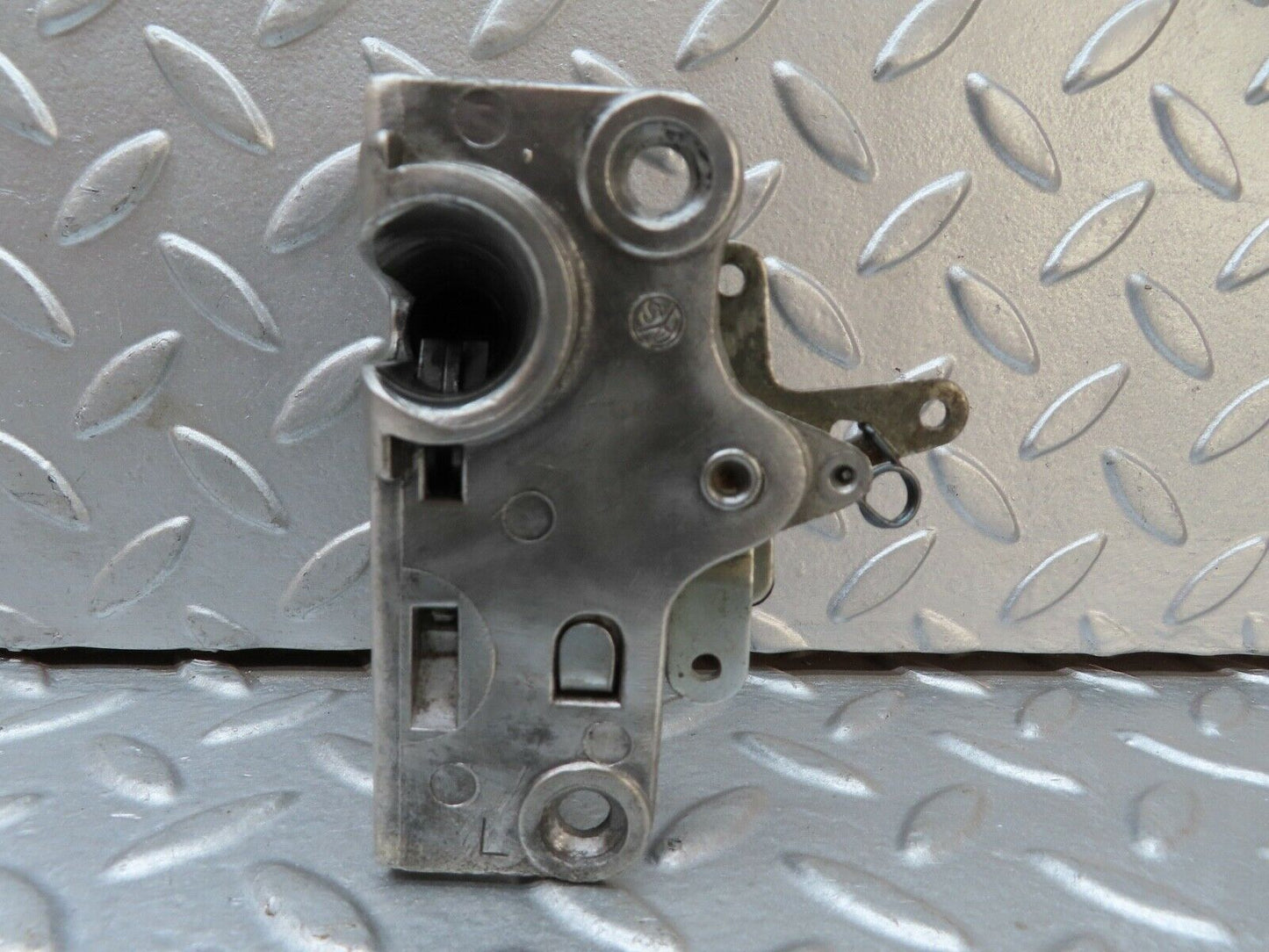 18586 Mercedes-Benz W120 W121 Ponton Rear Left Door Lock Mechanism