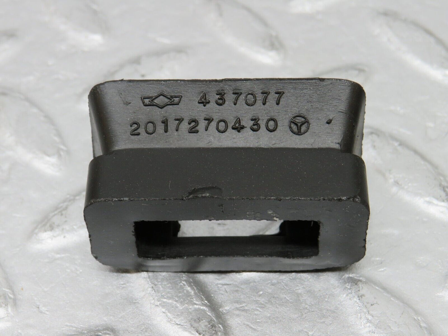 36586 Mercedes-Benz W201 190E 2.0L Door Check Strap Rubber Seal 2x 2017270430