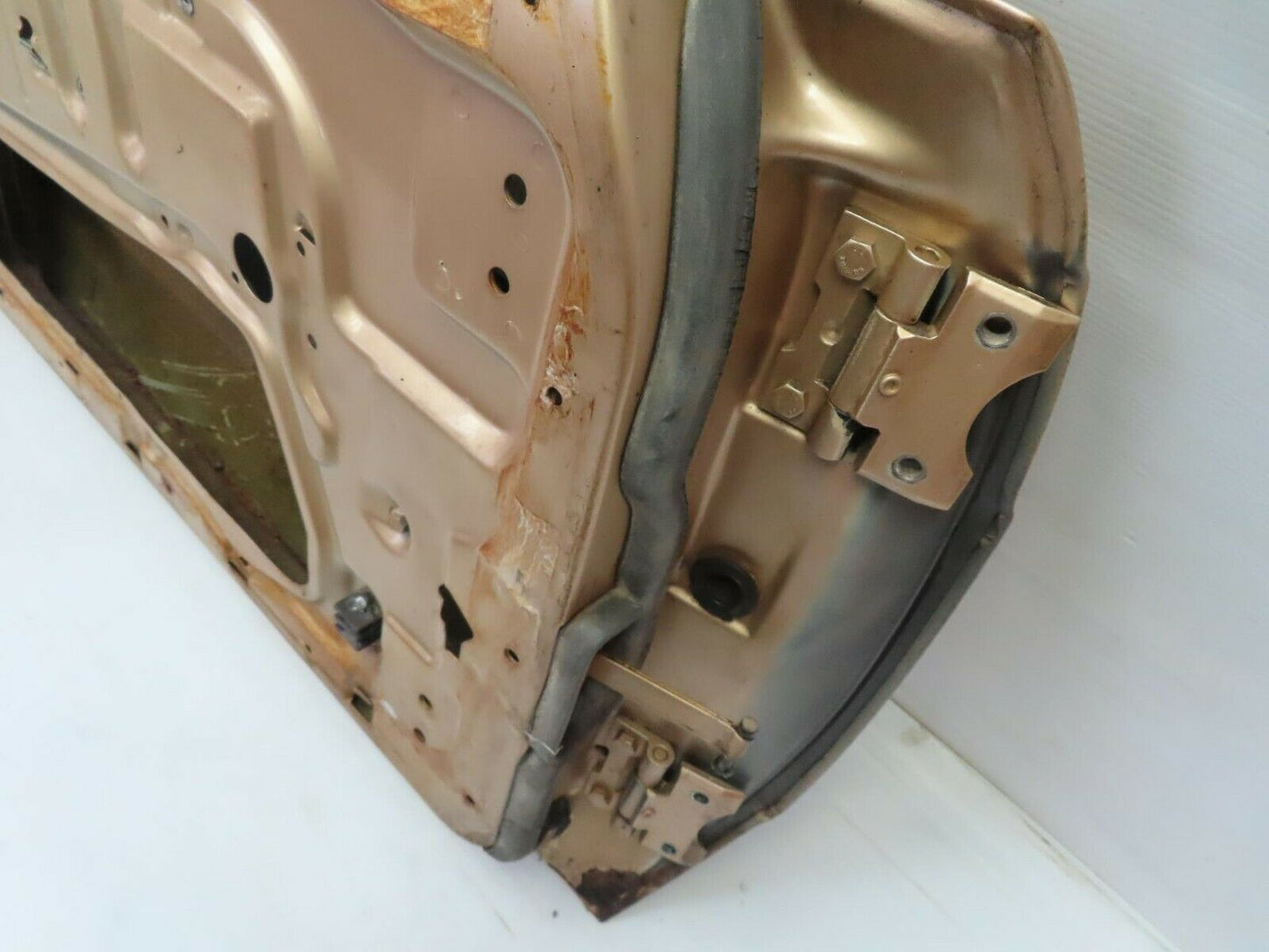 10903 Mercedes-Benz W123 230E Front Left Door