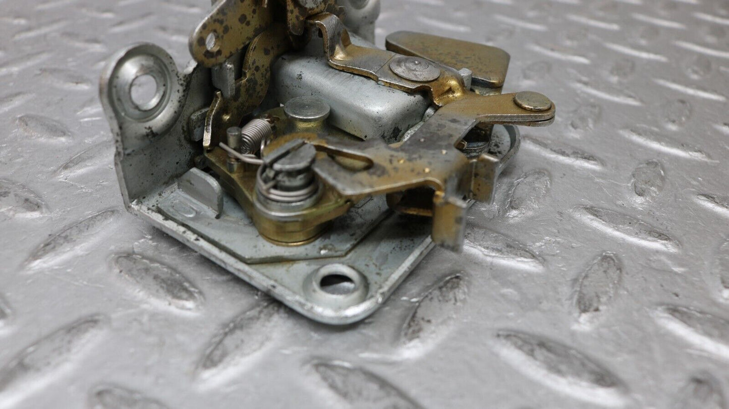 37267 Mercedes-Benz W109 300SEL Front Left Door Lock Mechanism