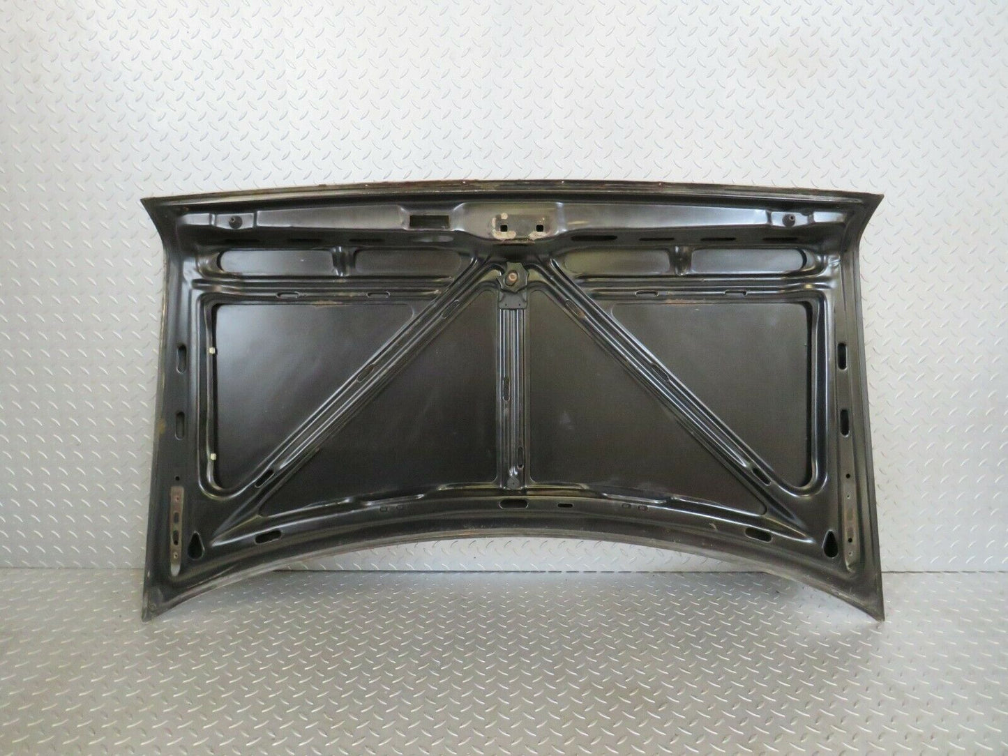 23275 Mercedes-Benz W116 350SE Boot Lid Trunk Door
