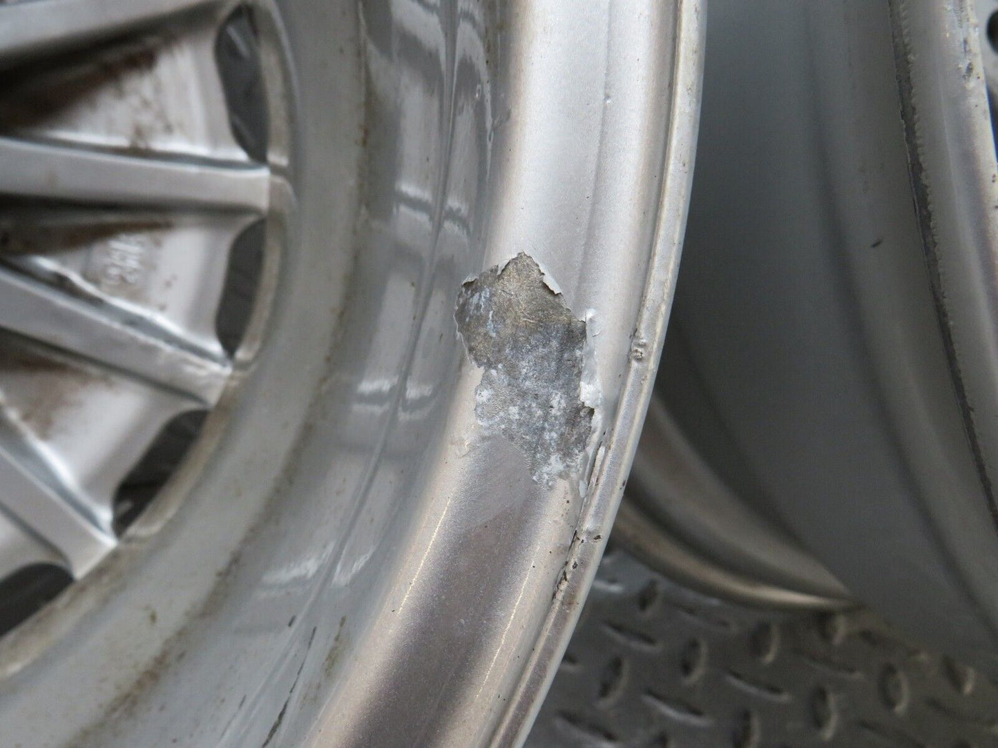 36923 Mercedes-Benz Alloy Wheel Set 7Jx15 H2 ET44 2014001302