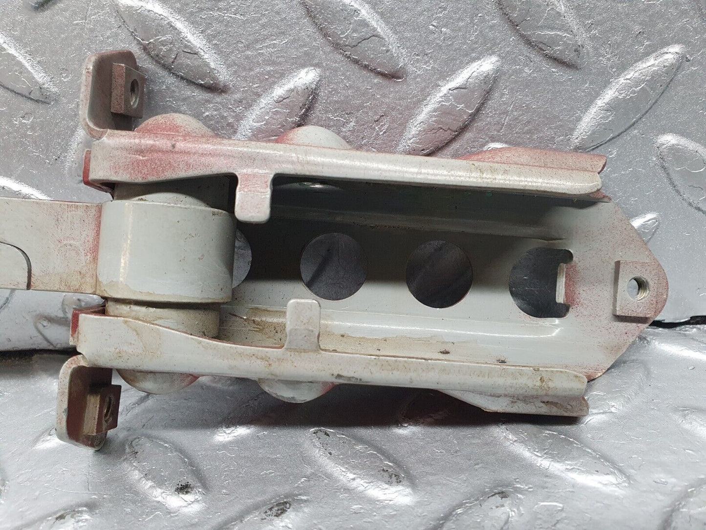41077 Mercedes-Benz W126 300SE Door Safety Check Strap Rear
