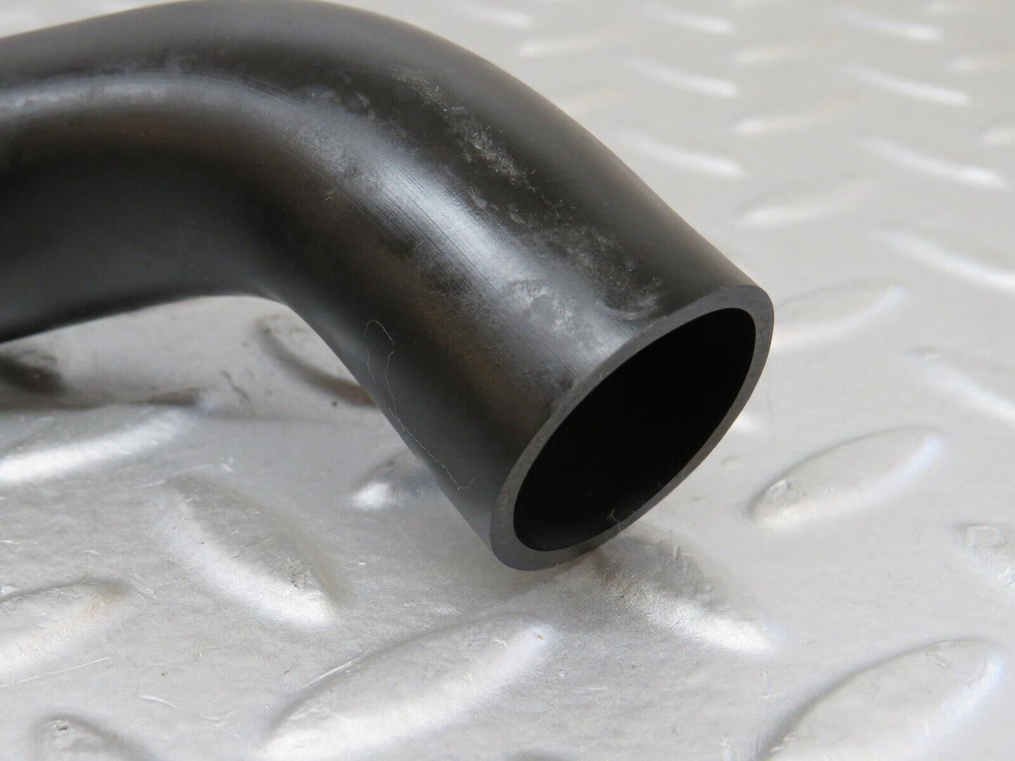 36523 Mercedes-Benz W201 190E 2.0L Water Drain Rubber Hose Pipe 2016280094
