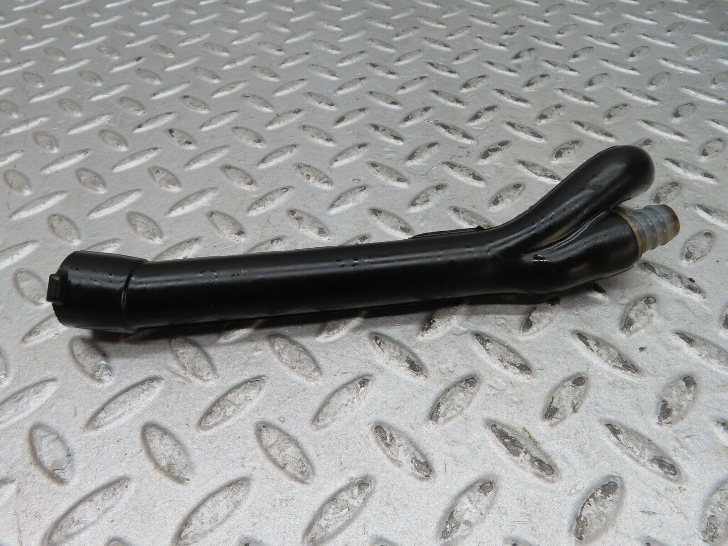 17868 Mercedes-Benz W116 450SEL  Air Intake Breather Hose 1160940682