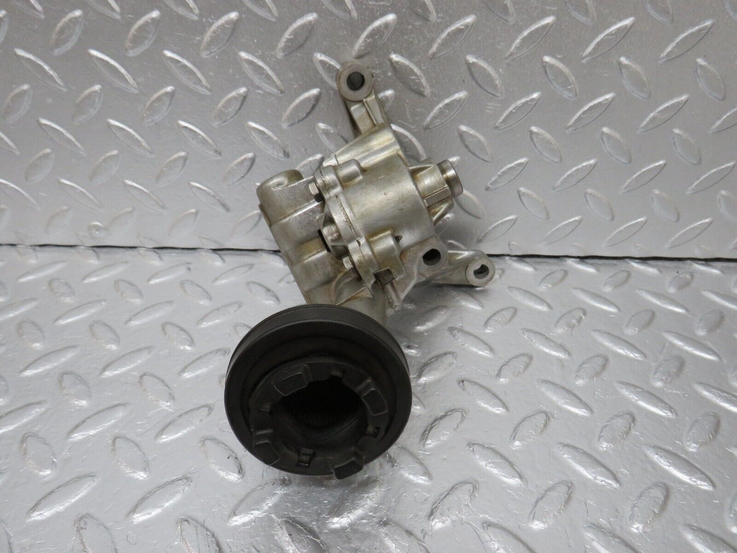 34616 Mercedes-Benz C126 380SEC Coupe Oil Pump 1171810001 1171860001