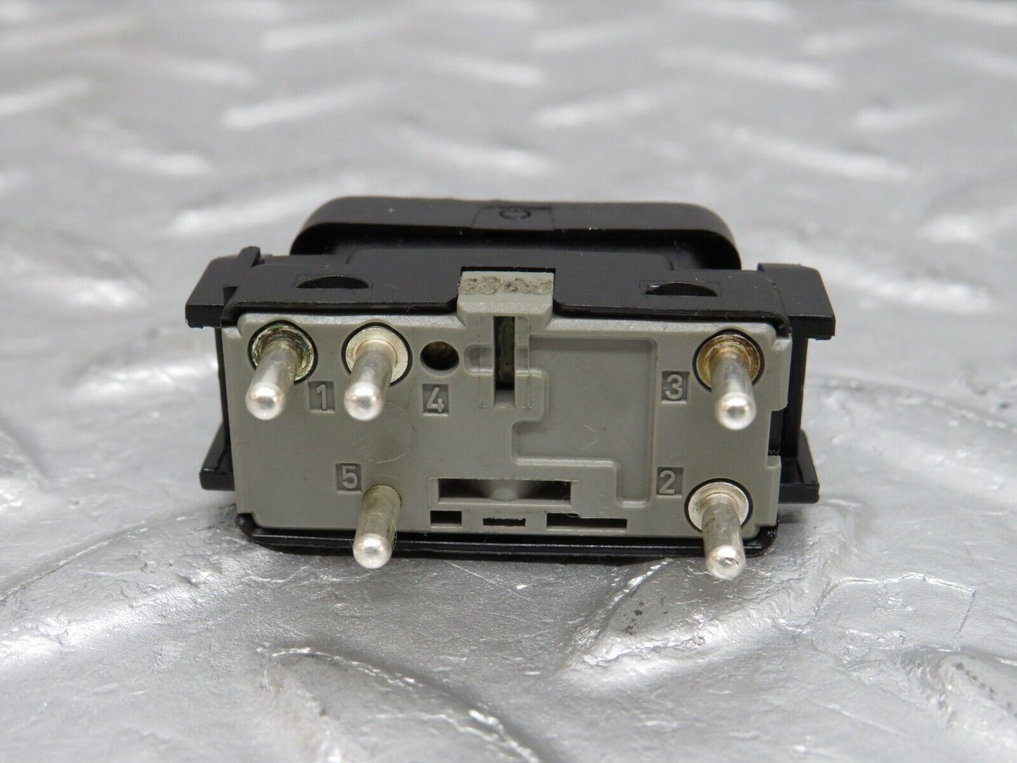 38084 Mercedes-Benz A124 320E Electric Window Switch Left Side 1248208910