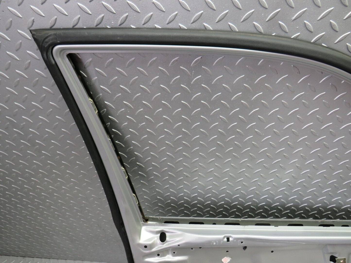 34726 Mercedes-Benz W210 320E Front Left Door