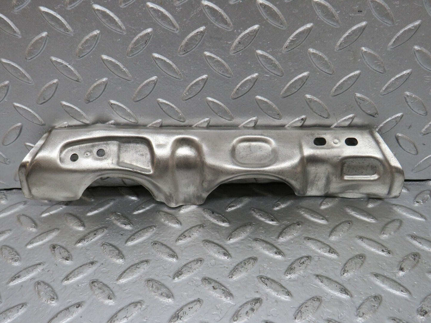 33116 Mercedes-Benz W126 380 V8 M116 Exhaust Manifold Heat Shield