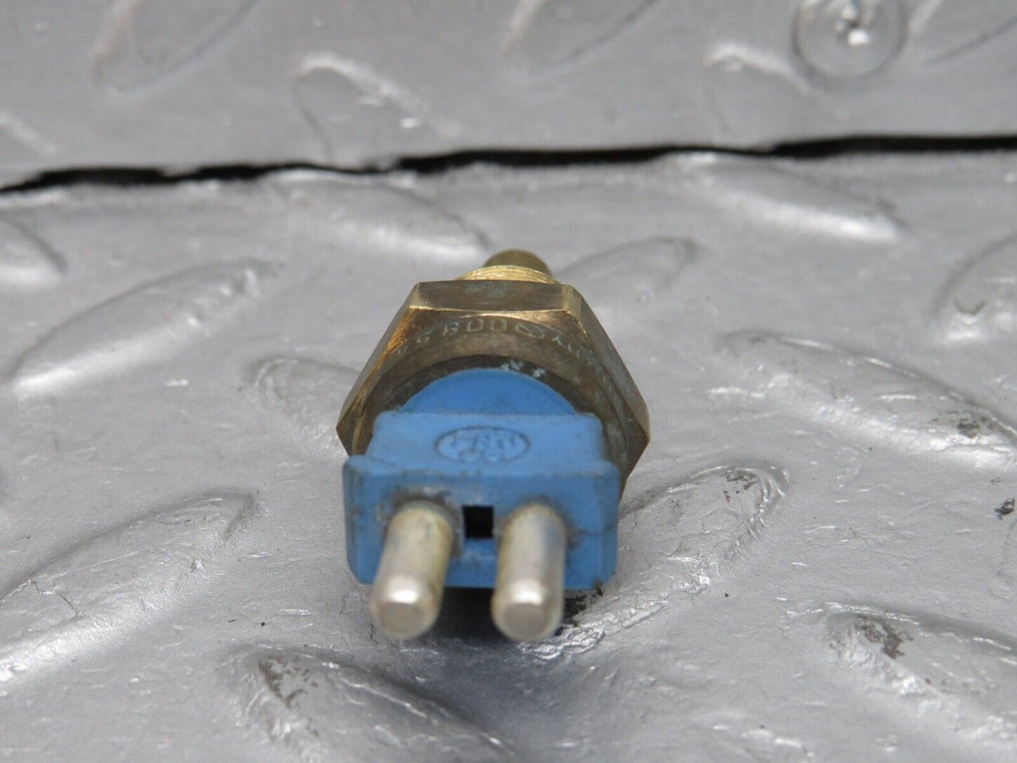 38665 Mercedes-Benz R129 280SL Coupe Coolant Temperature Sensor VDO 0085424517