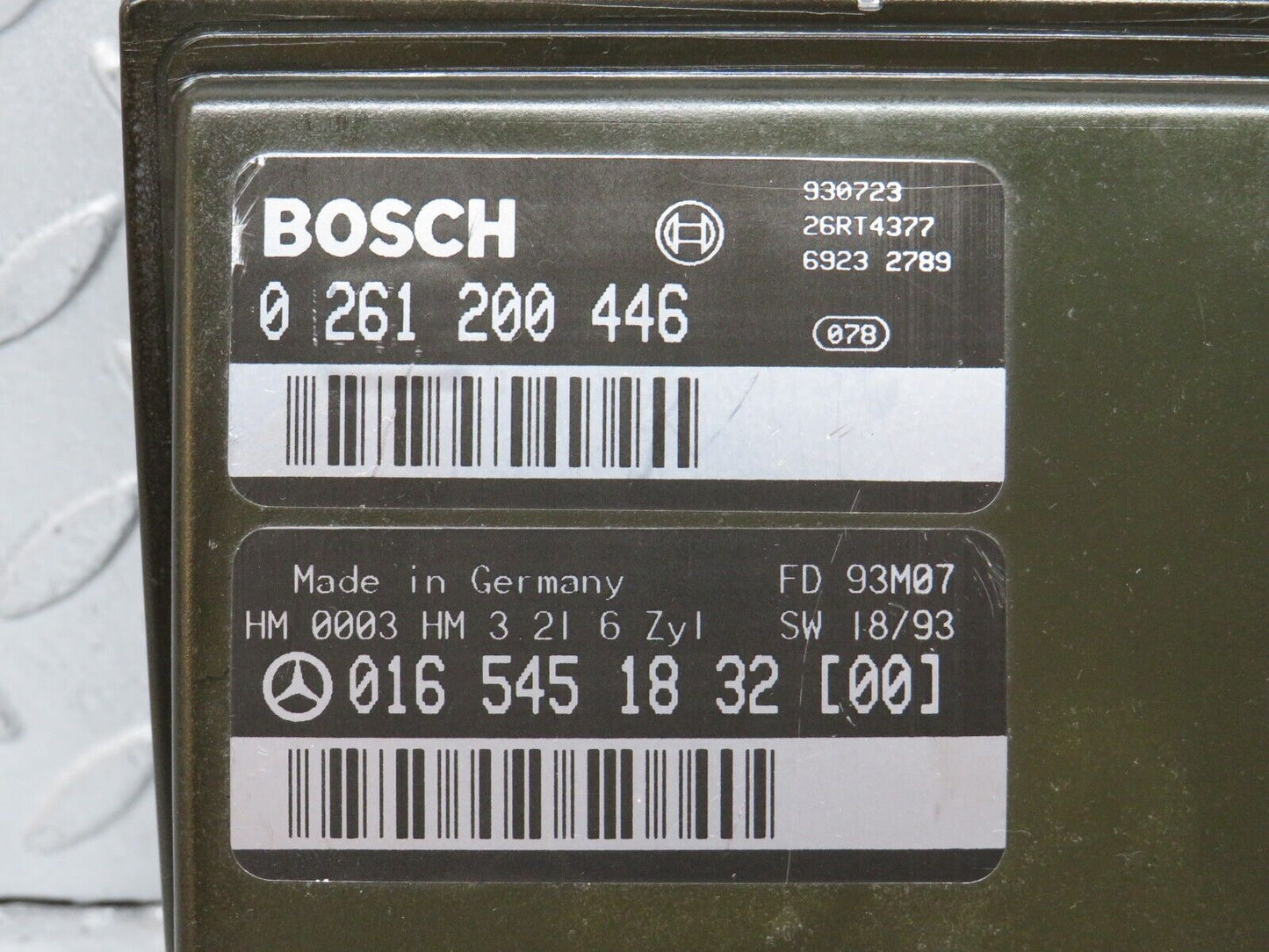 37898 Mercedes-Benz A124 320E Cabriolet Engine Control Unit ECU Bosch 0261200446 0165451832