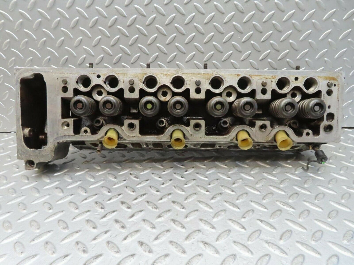 15795 Mercedes-Benz R107 450SL Cylinder Head Right 1160162701