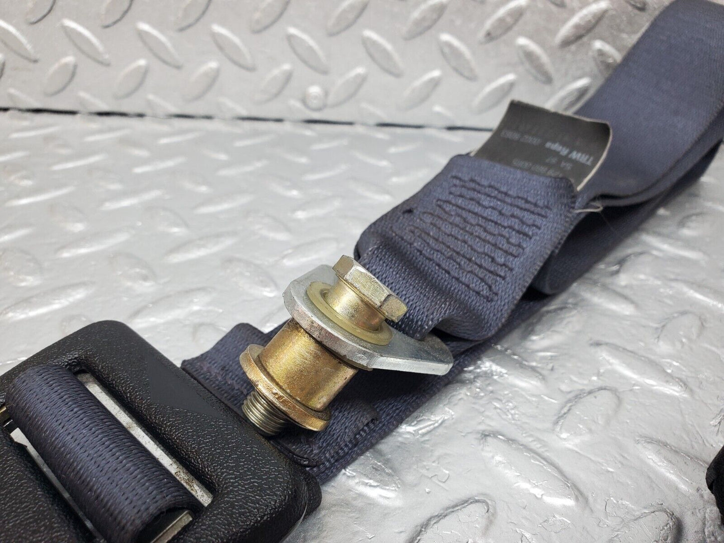 45320 Mercedes-Benz R129 300SL Coupe Rear Seat Belt Set With Buckles 1298600369 1298600085